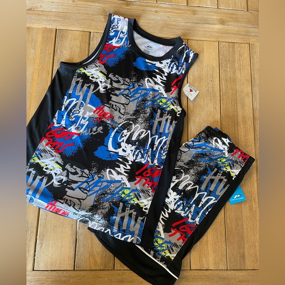 Pro player youth size 14 matching shorts and shirt set new with tags